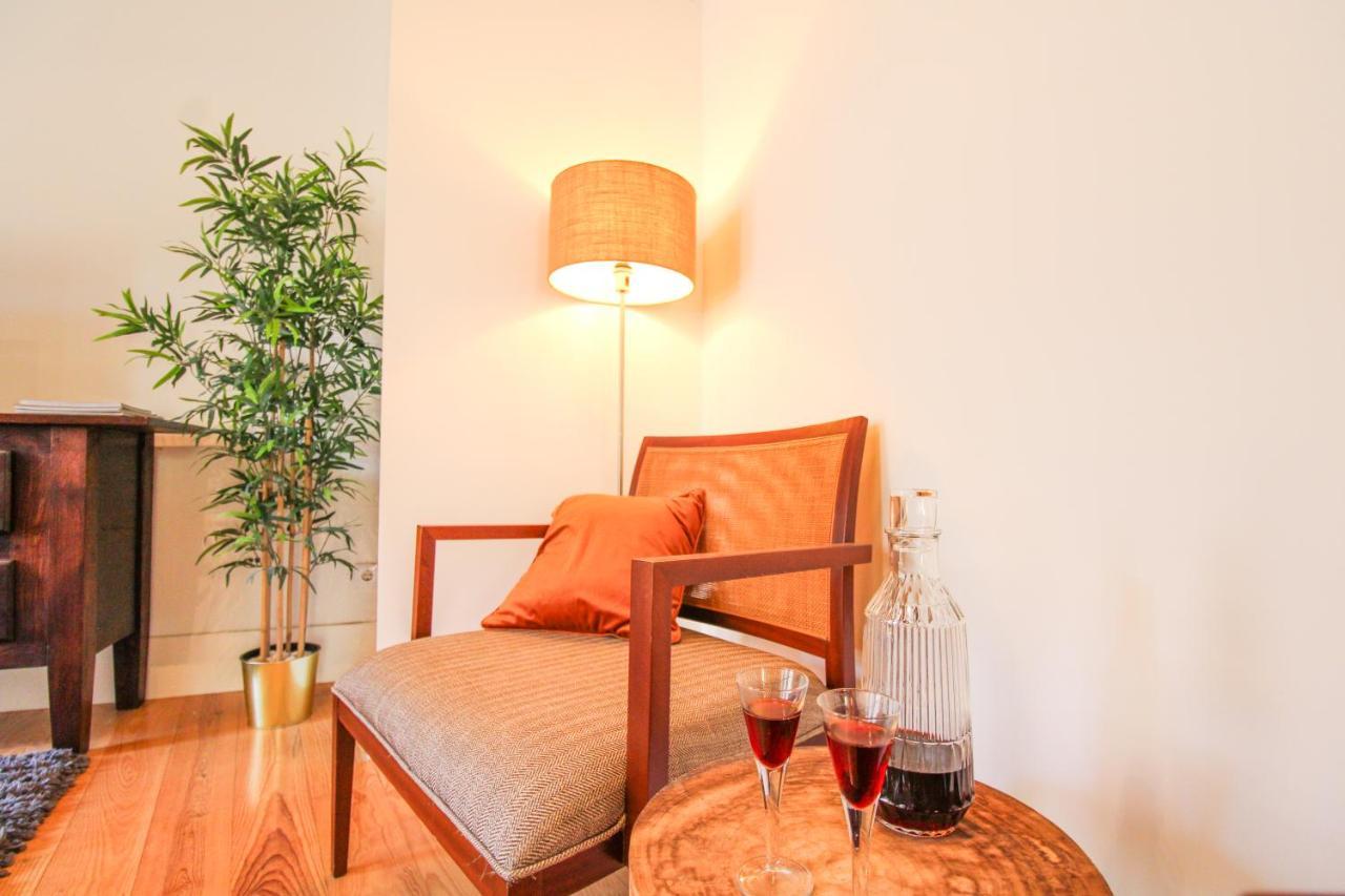Mouzinho Mezzanine Apartamento *
